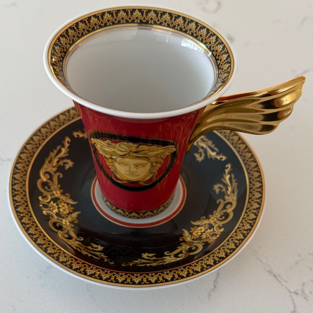 New Versace Red and Gold Medusa Cup and Saucer collectible Rosenthal perfect - Picture 6 of 9